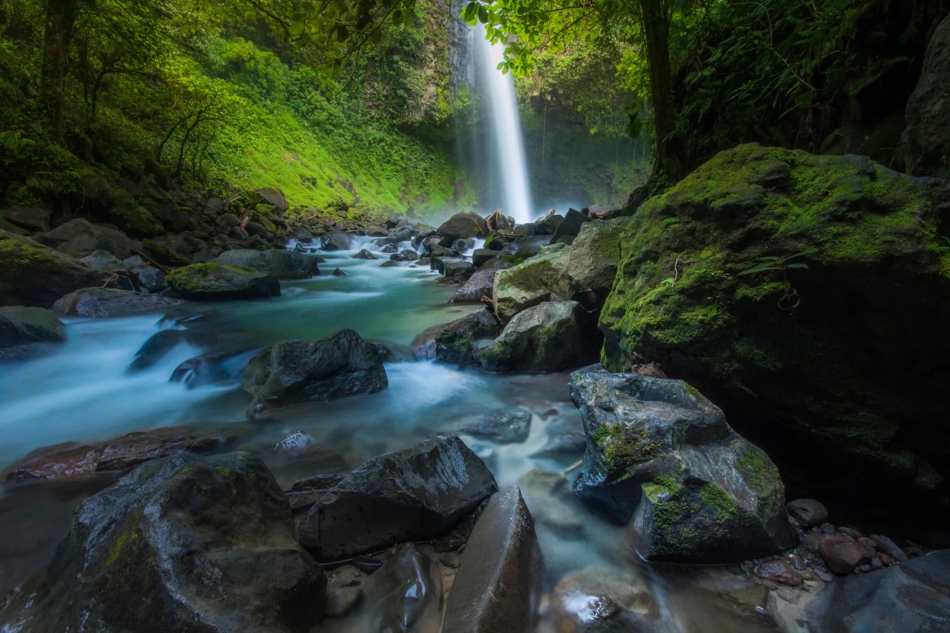 Fortuna Waterfall Hike