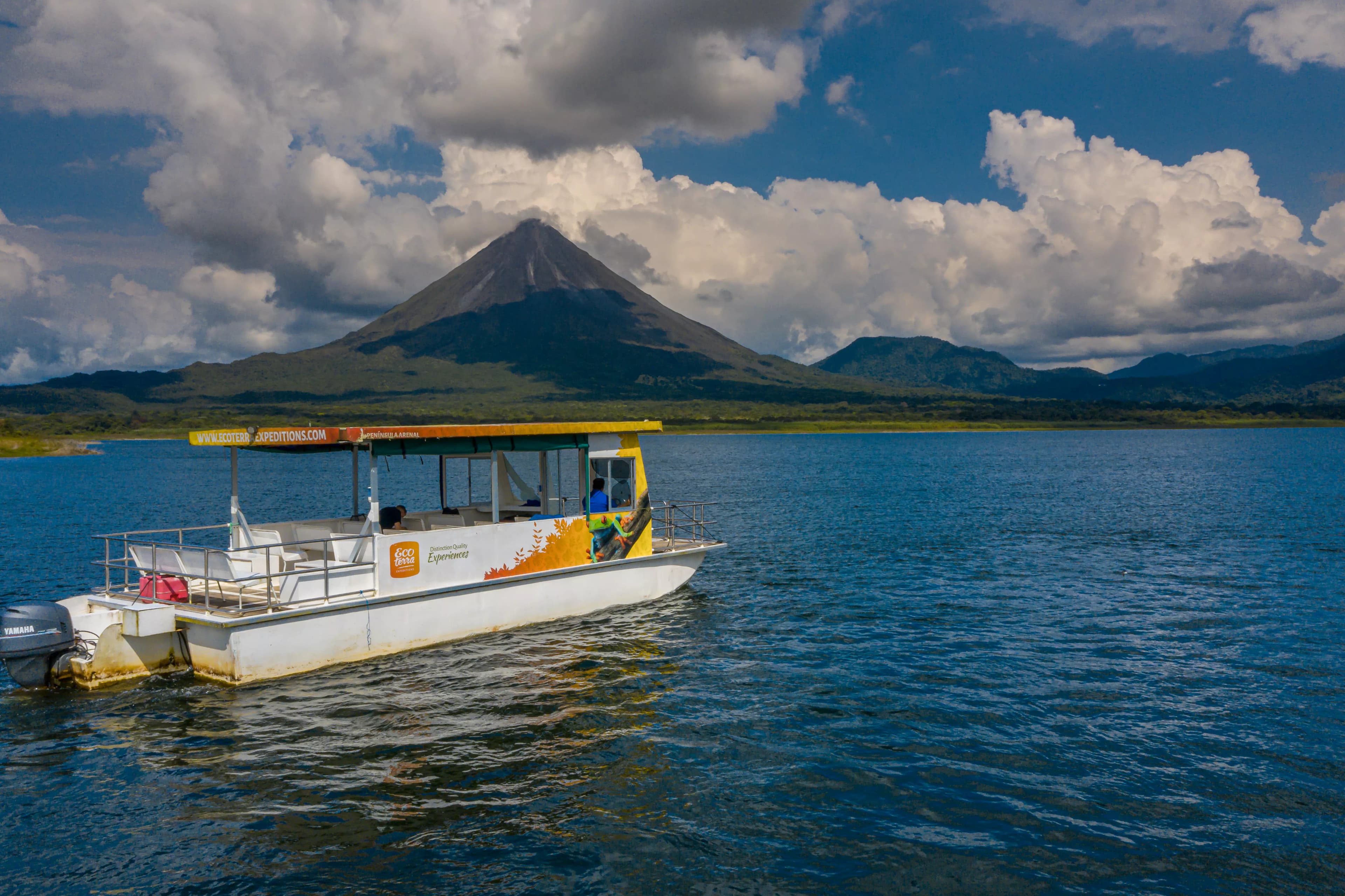 Boat crossing Lake Arenal toward La Fortuna Boat crossing Lake Arenal, the middle leg of the jeep-boat-jeep route