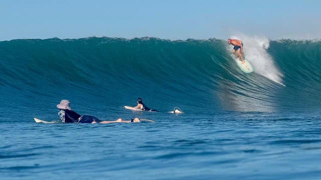 Surf Playa Guiones & Plazoleta