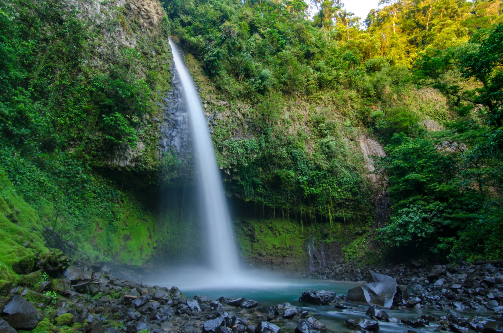 La Fortuna Waterfall: Everything You Need to Know