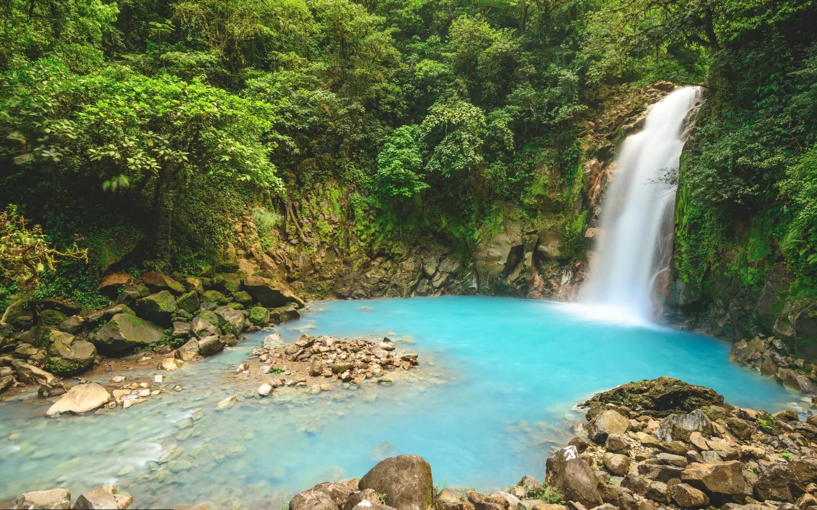 Rio Celeste Nature Hike view